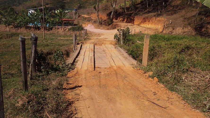 Desobstrução e retirada de barreiras da região da Serra do Fama