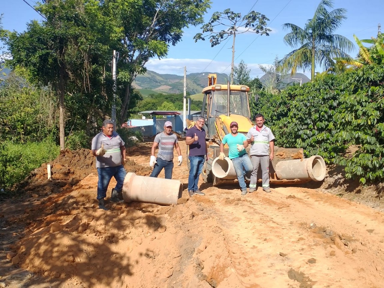 Calçamento rural obras iniciadas no distrito Nossa Senhora das Graças