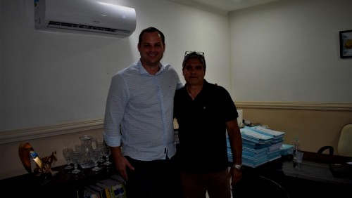 Romário Batista recebe visita do vice-prefeito de Vila Velha, Victor Linhalis.
