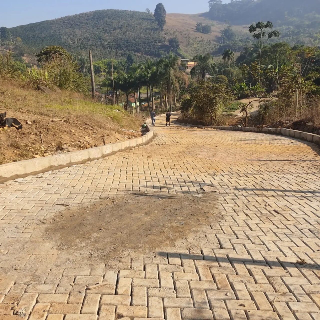 Calçamento Rural: Serra do Bom Sucesso recebe pavimentação