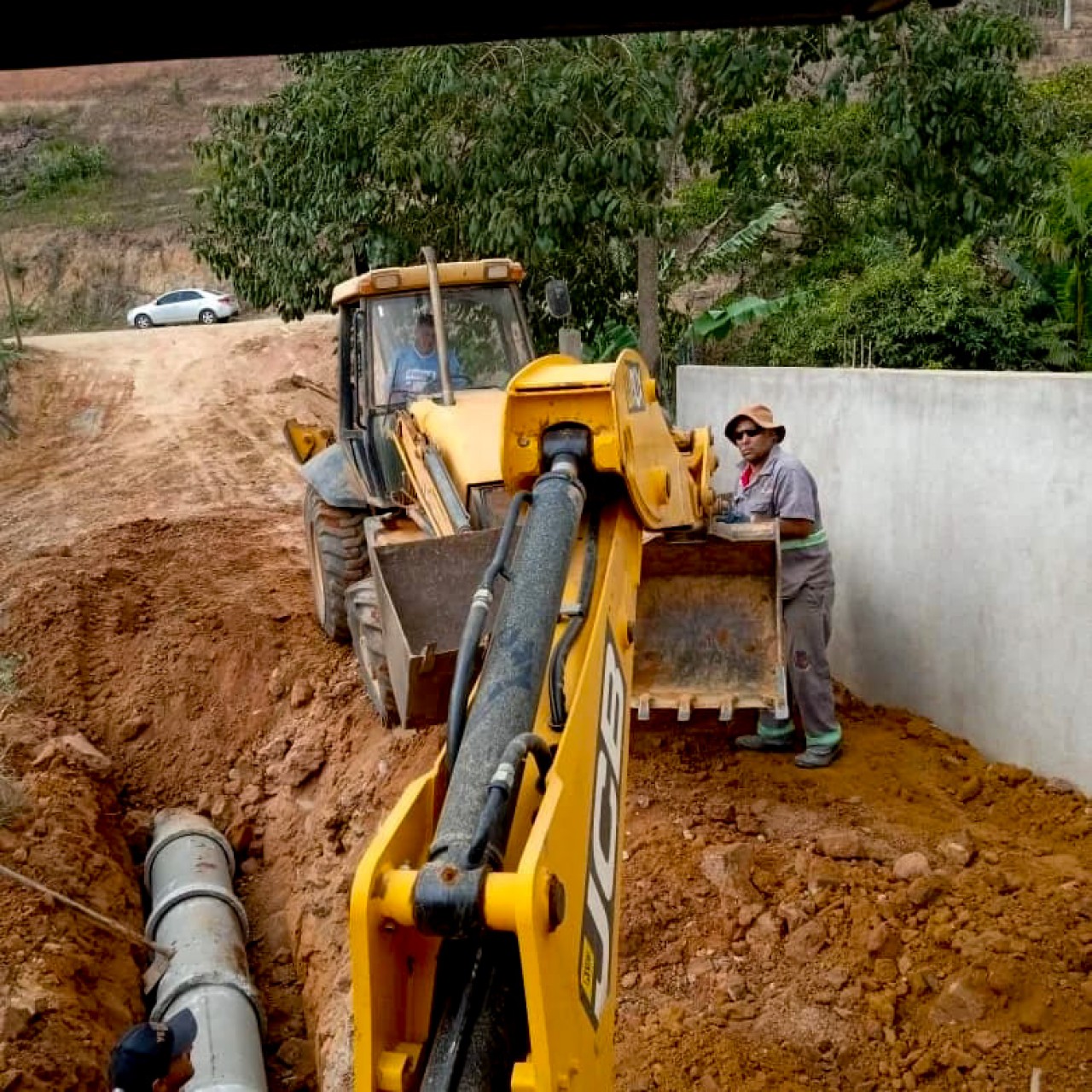OBRA 114 - Calçamento Rural iniciado em Vista Alegre