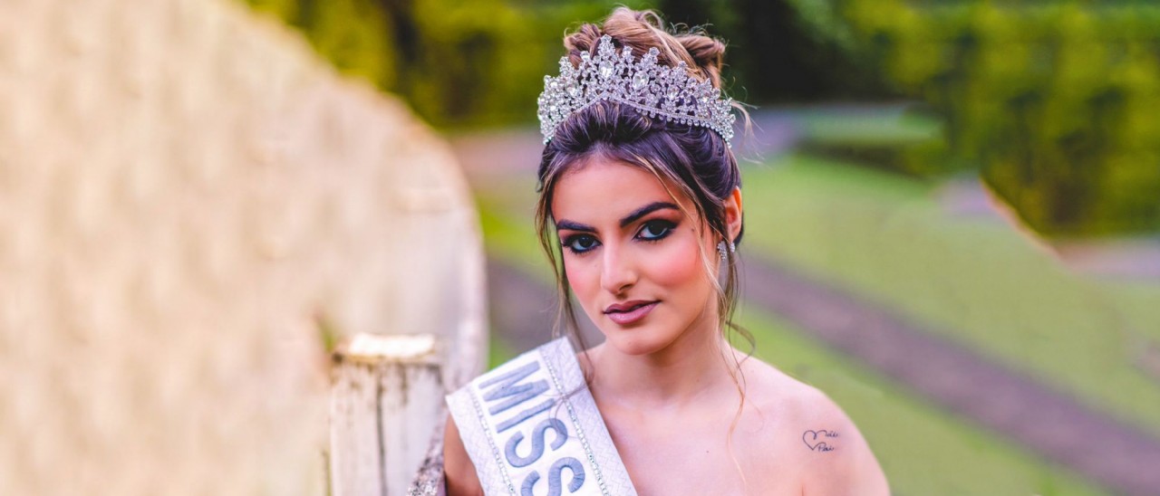 Miss Iúna fará parte de ala em desfile de carnaval em Vitória