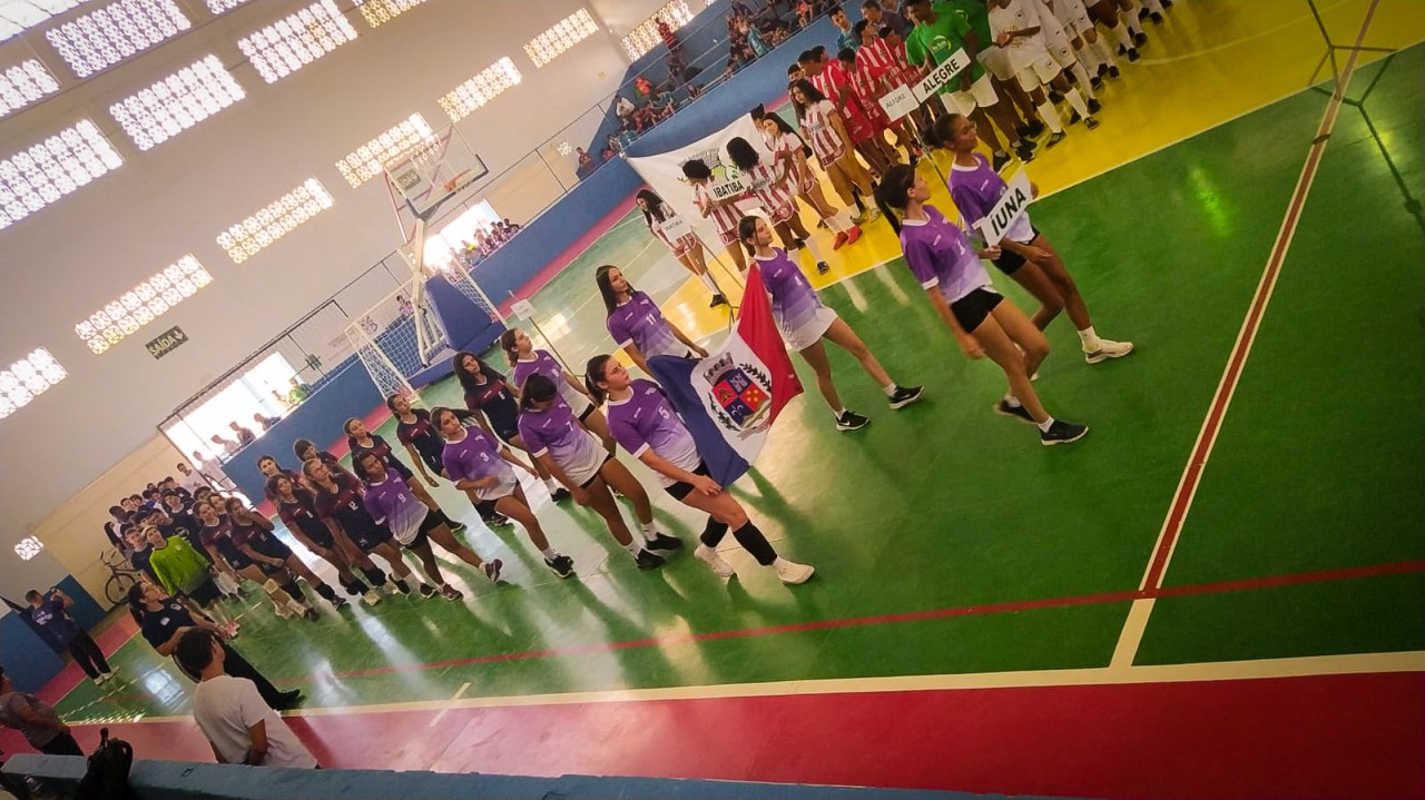 Escolas de Iúna participam das Olimpíadas Escolares fase regional