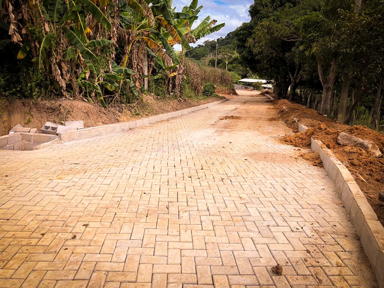 Finalizada a pavimentação em Córrego do Sossego