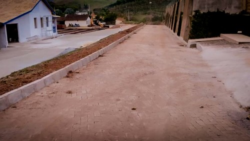 Prefeitura finaliza pavimentação em Fazenda Bem Posta