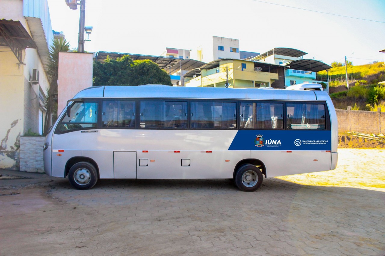 Secretaria de Assistência e Desenvolvimento Social recebe novo micro-ônibus