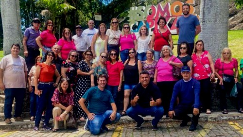 Usuários do SCFV ao Idoso fazem passeio turístico em Vitória e Vila Velha