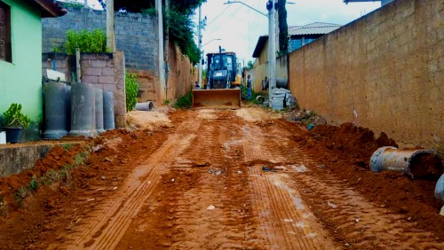 Prefeitura de Iúna conclui obra de drenagem pluvial na Vila dos Guedes